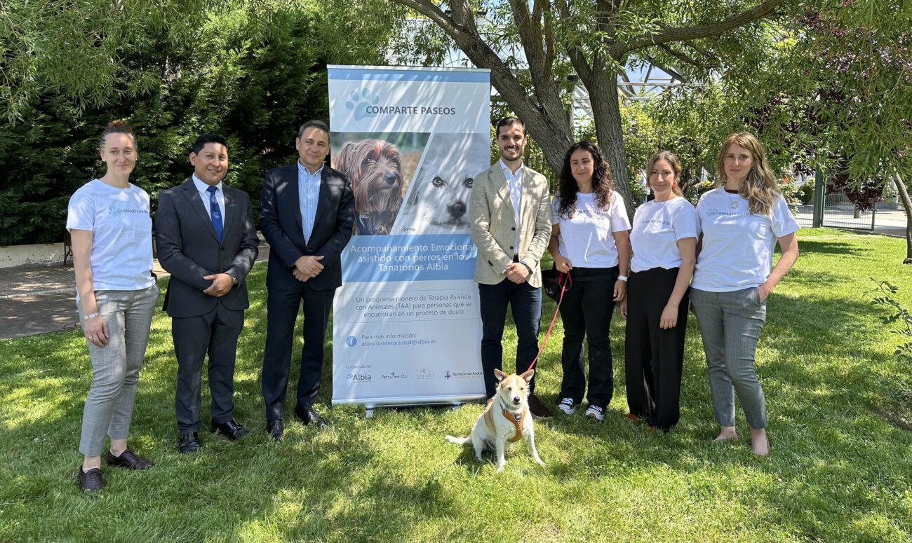 Grupo Albia lanza el Programa de Terapia Asistida con Animales, pionero en el sector funerario español