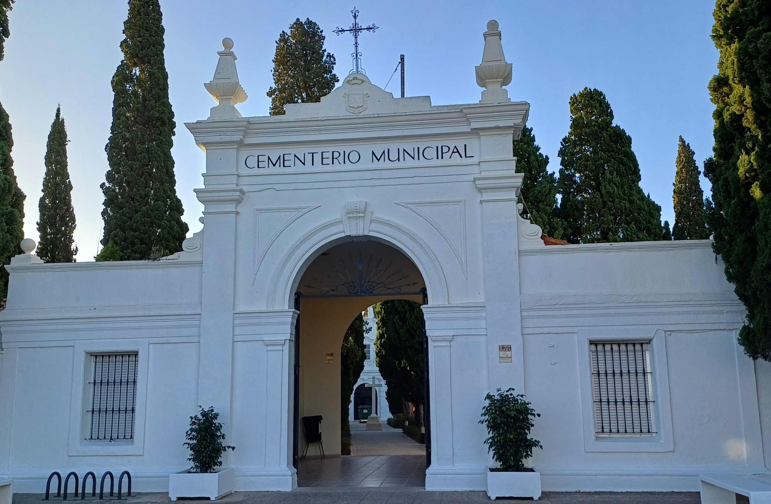 Nules confirma la construcción de 160 nuevos nichos en su cementerio municipal