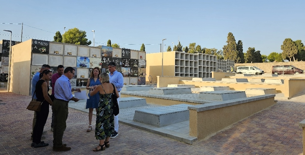 Villajoyosa abre un área del cementerio donde se han construido nuevos nichos y fosas