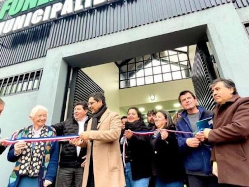 Inauguran en Buenos Aires la primera funeraria popular con precios mucho más bajos y que opera en el cementerio