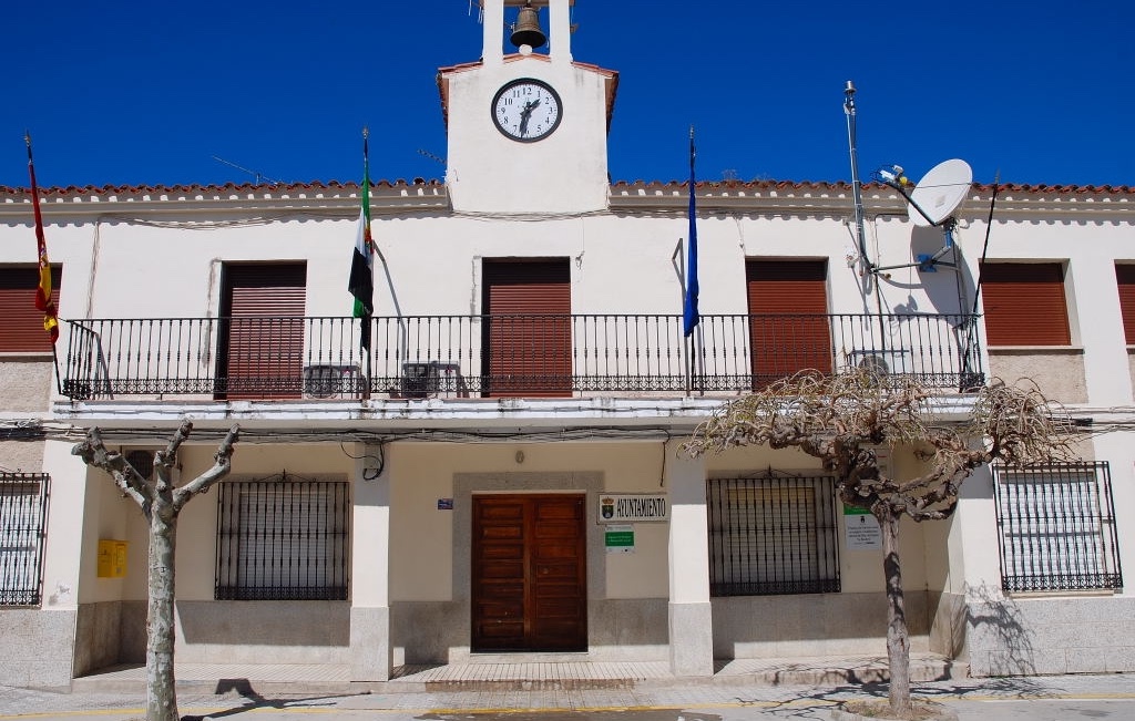 El municipio de Saucedilla ya dispone de servicio de tanatorio con una inversión de 300.000 euros