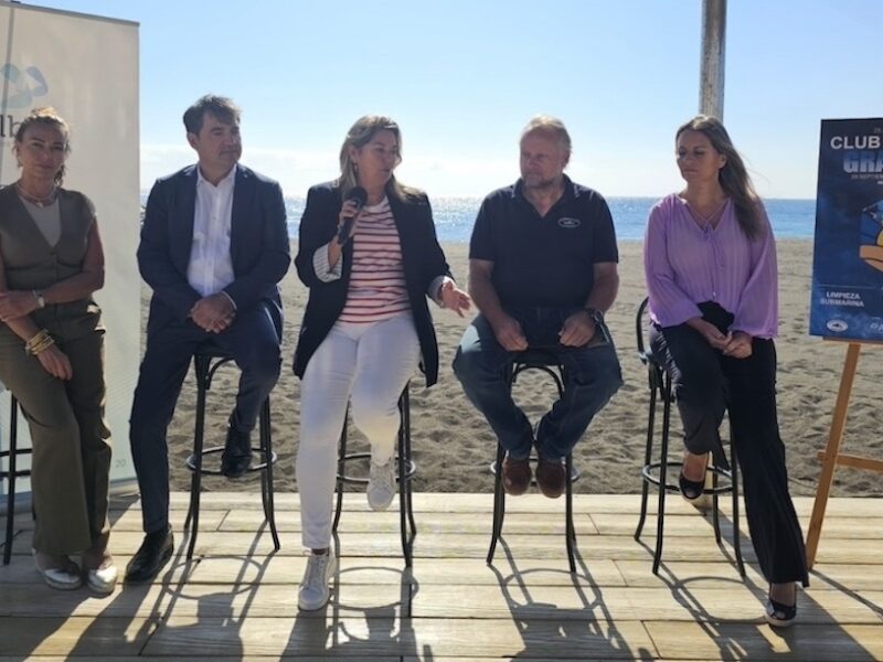 Albia impulsa la limpieza de playas y fondos marinos de Canarias en línea con sus compromisos sostenibles