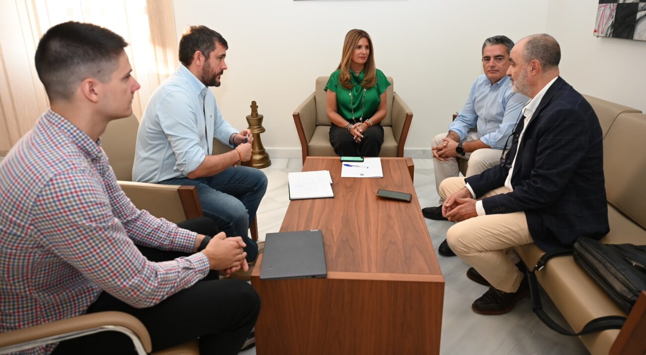 Linares inicia el proceso para acometer la rehabilitación de la capilla del Cementerio Municipal de San José