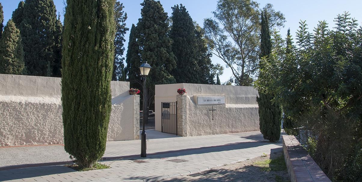 El municipio de Sant Vicenç de Montalt regula todas las sepulturas de su cementerio