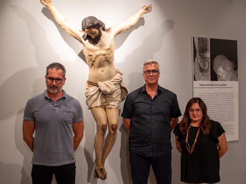 Un emblema del patrimonio tinerfeño vuelve al cementerio de San Rafael y San Roque